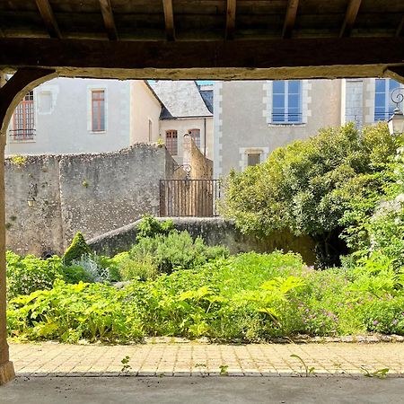 Chatel Rose - Historical Centre With Garden บลัวส์ ภายนอก รูปภาพ
